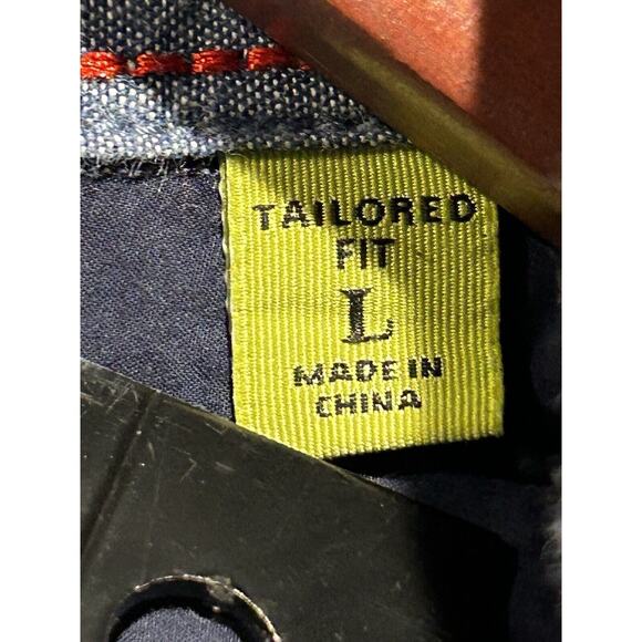 Robert Graham Shirt Blue Men's Large Tailored Fit (FITS LIKE A MEDIUM) - Picture 3 of 7